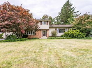 207 City View Dr, Rochester, NY 14625