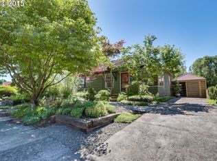 9240 SE Taylor St, Portland, OR
