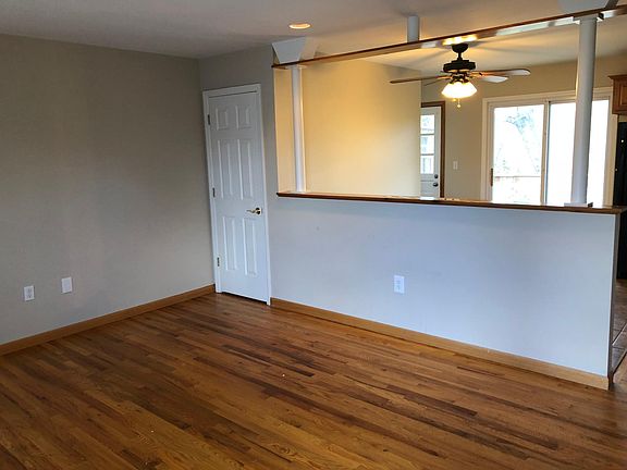 3rd image of 2239 Jo Ann Pl