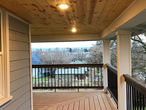 Upper Deck