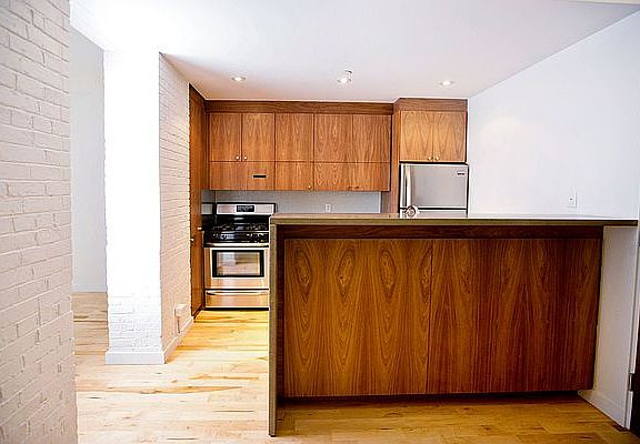 5th image of 20 W 120th St APT 3