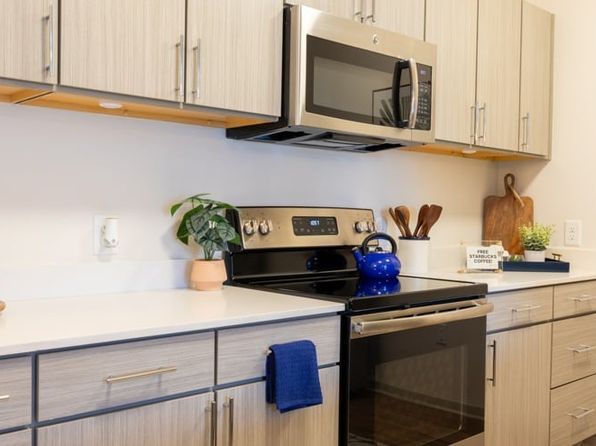 350 Bradley Park Ln #223