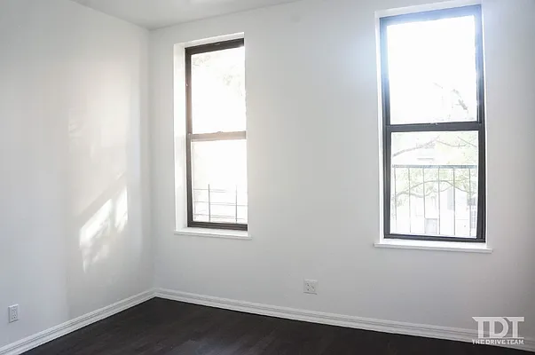 Rented by J Misrahi Realty Corp | media 27