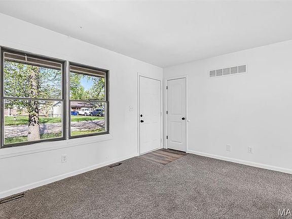 5th image of 816 Ruth Ave