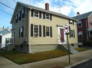 84 Meadow St, Pawtucket, RI 02860