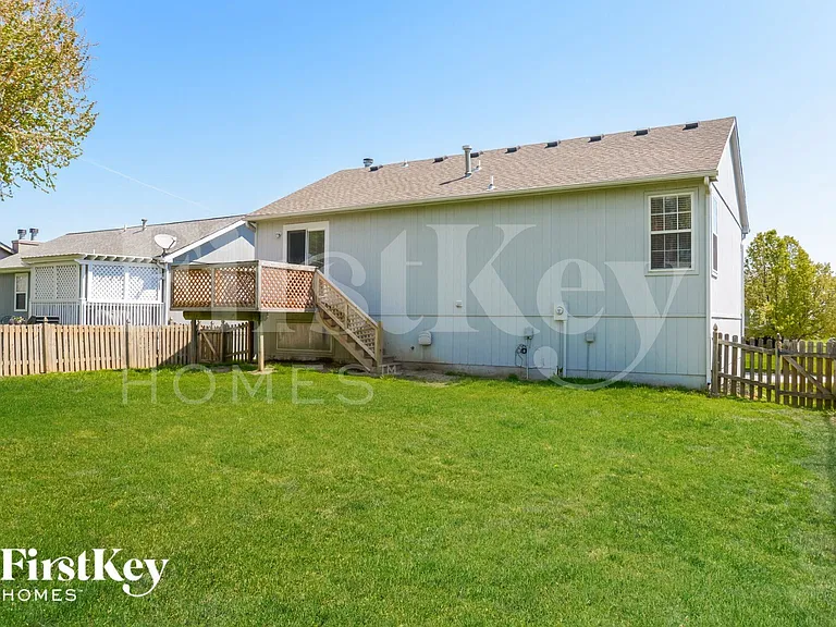 11108 N Lewis Ave — Photo 15