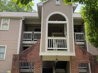 113 Abingdon Ct, Cary, NC 27513