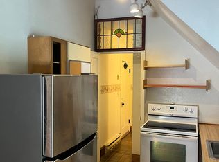 6 Melville St #B, Worcester, MA 01605