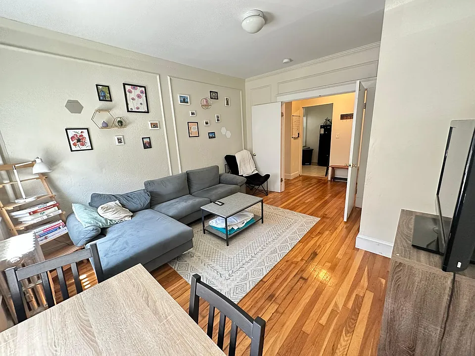 8 Vinal St #33
