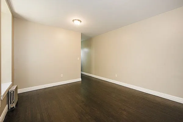 Rented by Perry Associates NYC Inc | media 16