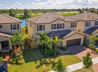 11912 SW 253rd Ter, Homestead, FL 33032