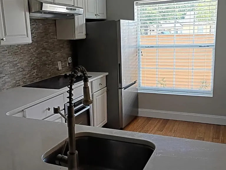137 Creekside Way — Photo 7