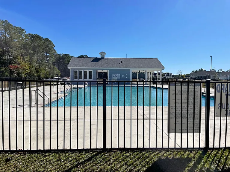 2116 Sounders Ln NE — Photo 32