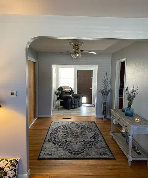 1921 Springfield Dr — Photo 9