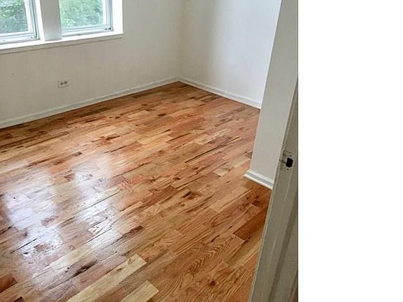 5th image of 1252 S Karlov Ave APT 2B