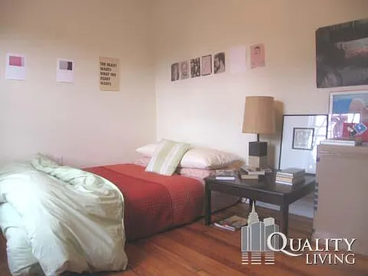 Rented by (Legacy) NY Quality Living Uptown | media 17