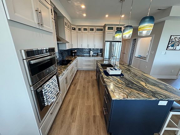 5th image of 3000 Wesley Ave #B