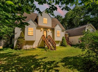 80 Spiller Hill Rd, Raymond, ME 04071