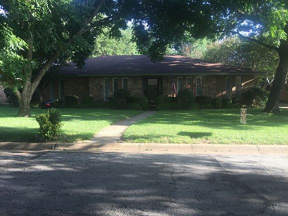 4th image of 2102 Juanita Dr