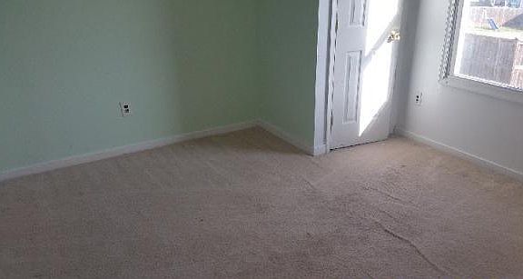 4th image of 7108 Senn Way