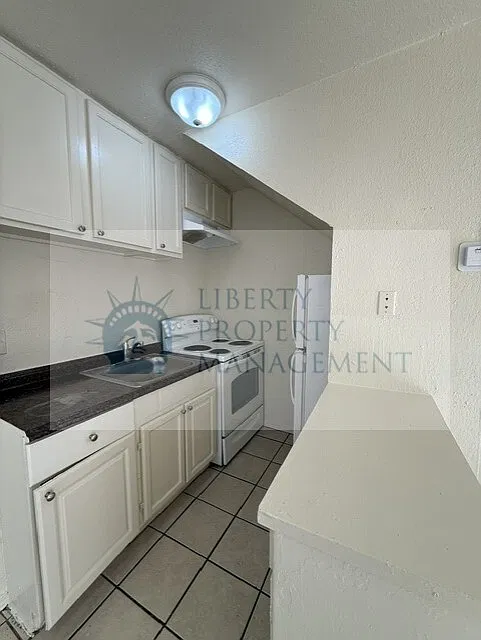 1 bed, 550 sqft, $1,095 — Photo 4
