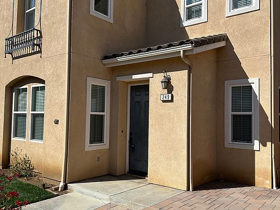 2nd image of 249 Tiger Ln