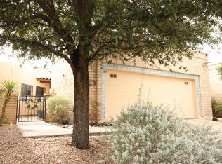 272 E Southern Pines Dr, Oro Valley, AZ 85737