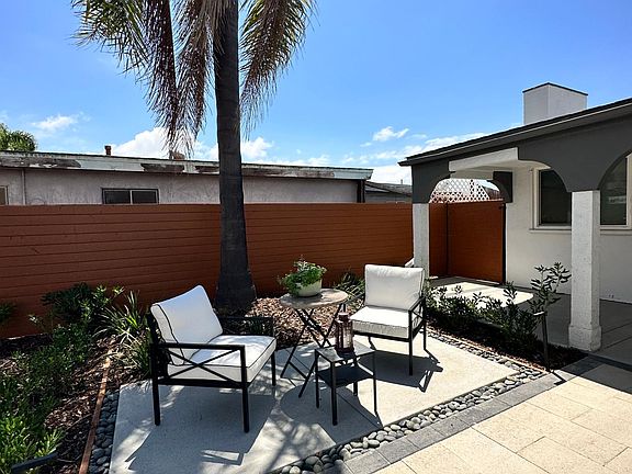 5th image of 2820 Burgener Blvd
