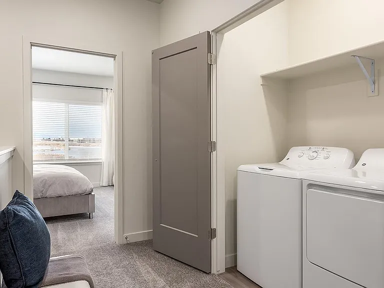 H2O Townhomes — Photo 6