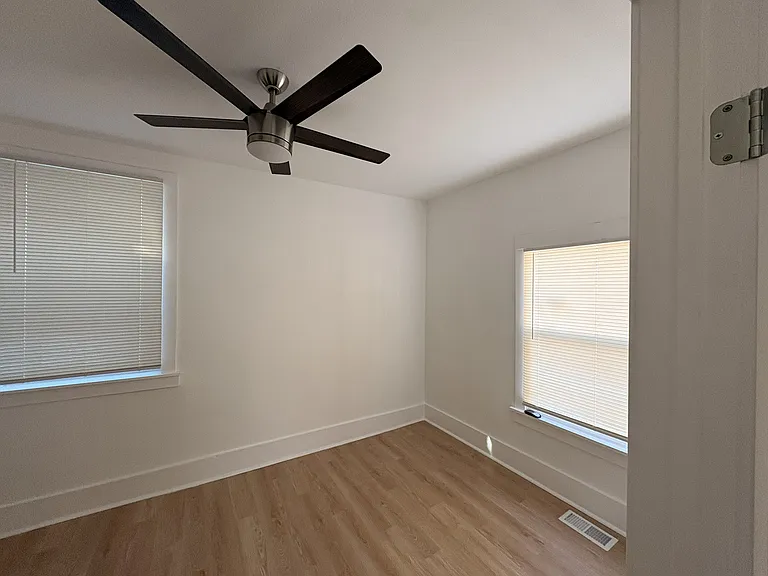 741 Walnut St — Photo 11
