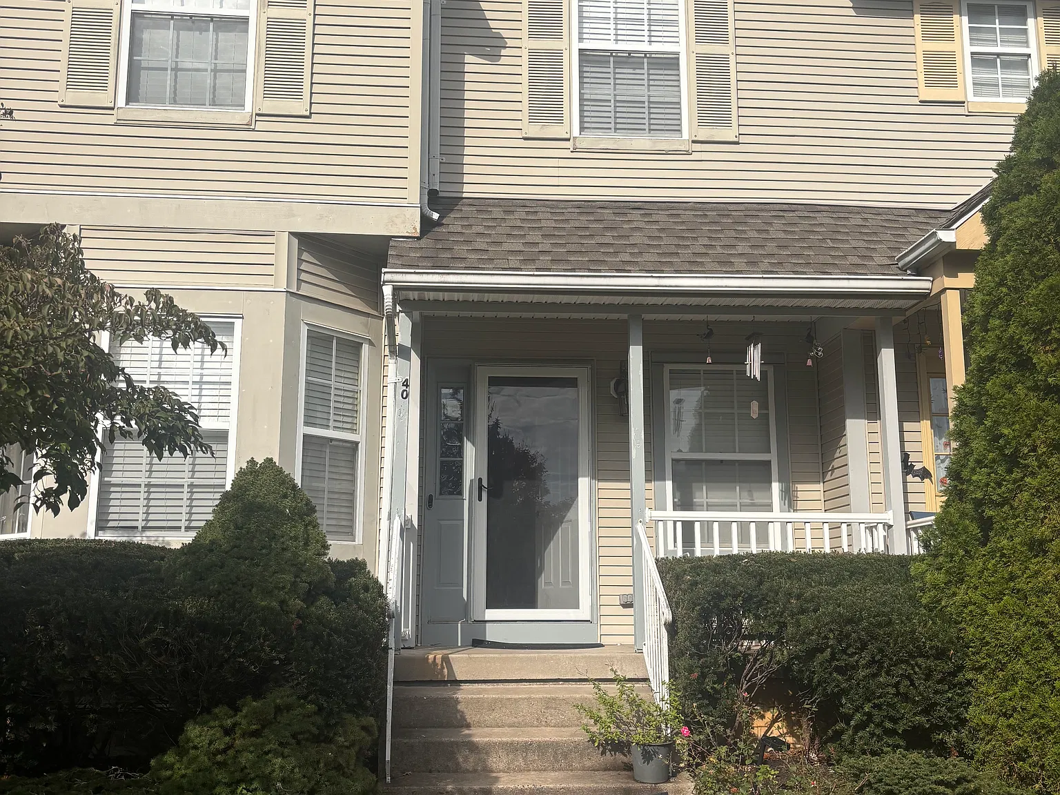 3 bed, 2.5 bath, 1672 sqft, $3,500 — Photo 2