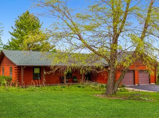 14718 Mansion Heights Dr, Harvard, IL 60033