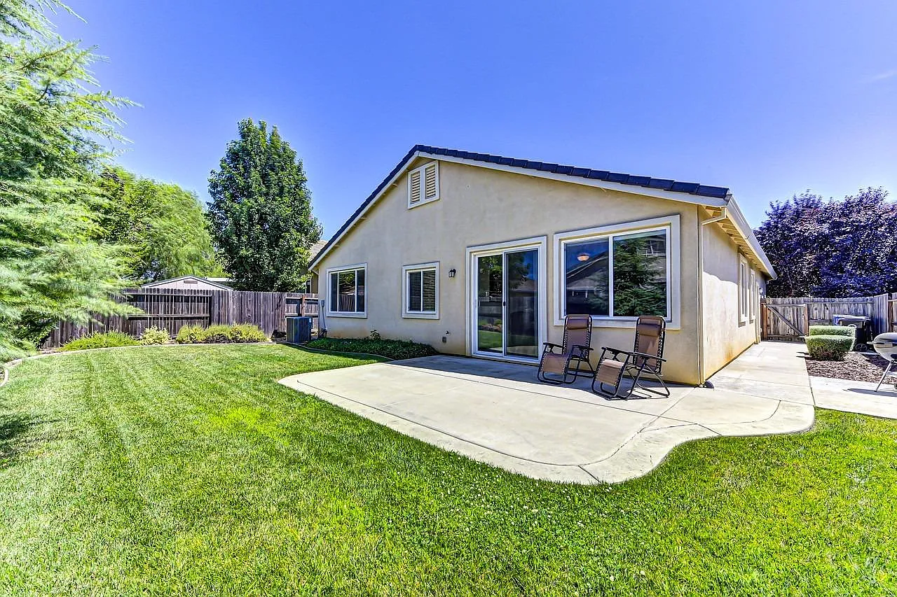 12239 Cedar Bog Way photo 1