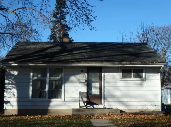 5915 North 71st STREET, Milwaukee, WI 53218