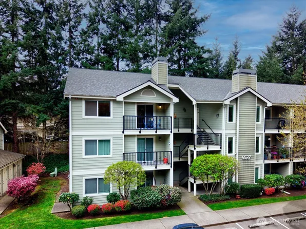 6527 200th Street SW #301, Lynnwood, WA 98036