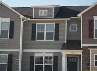 194 Collinwood Dr, Raeford, NC 28376