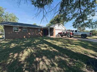 1709 N 12th St, Perry, OK 73077