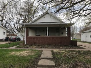 313 W 3rd Ave, Monmouth, IL