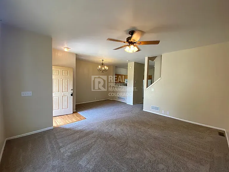 206 Alyssum Dr — Photo 4