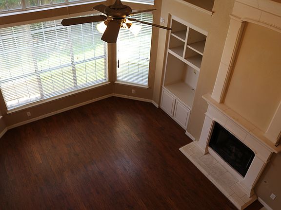 2nd image of 505 Ironwood Dr
