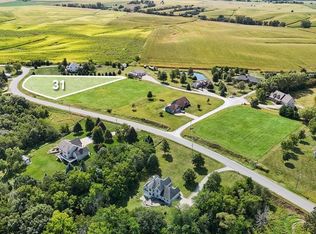 Dakota Dr, Pella, IA 50219