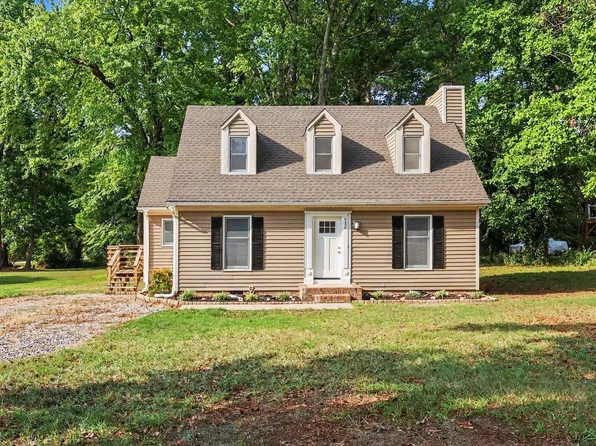930 Meadowbrook Dr, Garner, NC 27529
