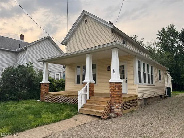 307 Lucas St, Barberton, OH 44203