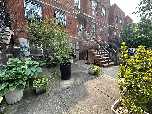 Rented by Highline Residential | media 17