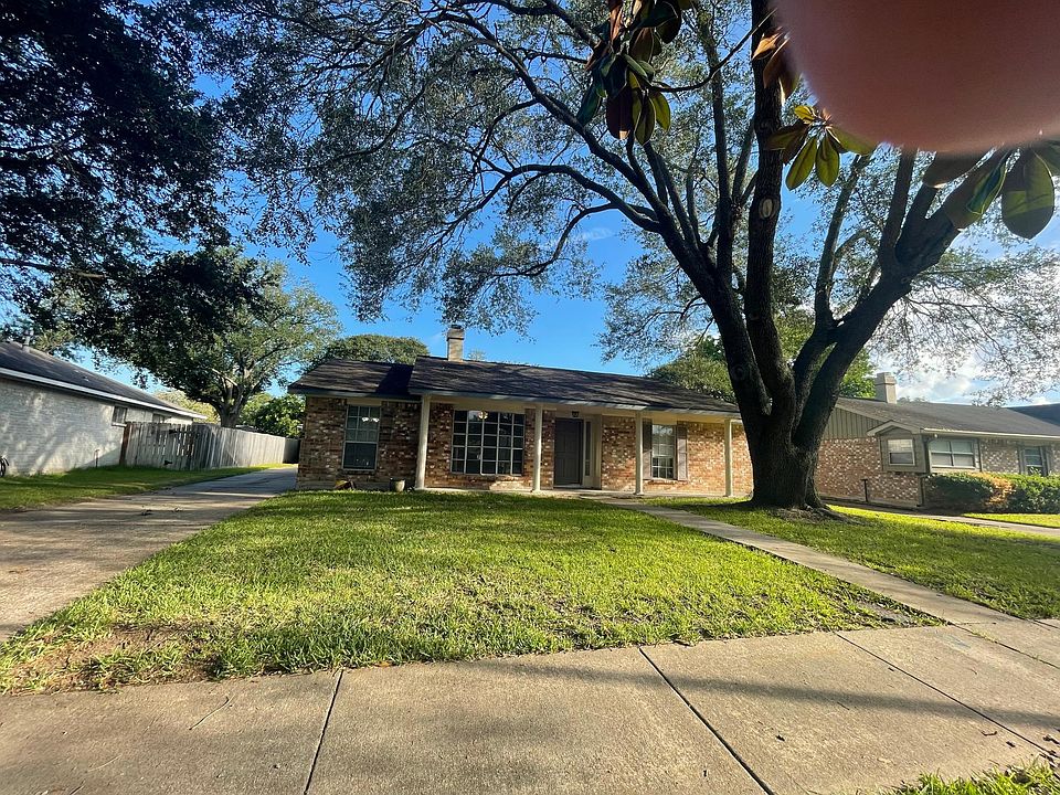 1st image of 13542 Wimbledon Dr