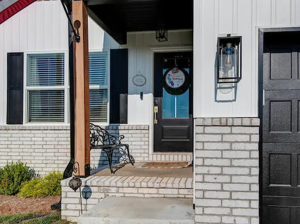 797 Hoffman Hills Boulevard, Willard, MO 65781