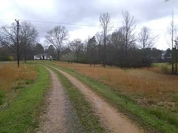 57 County Road 212, Burnsville, MS 38833