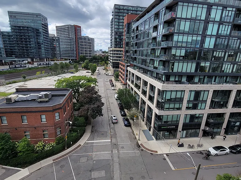 41 Dovercourt Rd #710 — Photo 25