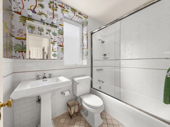 1 East 66th Street image 17 of 18