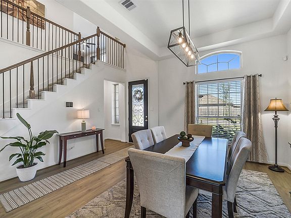 5th image of 31419 Elmgrove Knoll Drive